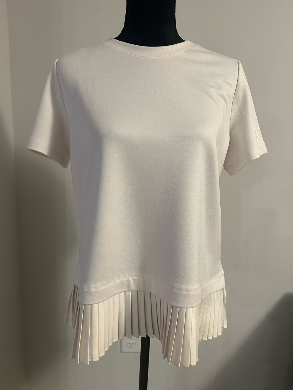 Women's Cream Short Sleeve Top with Pleated Hem